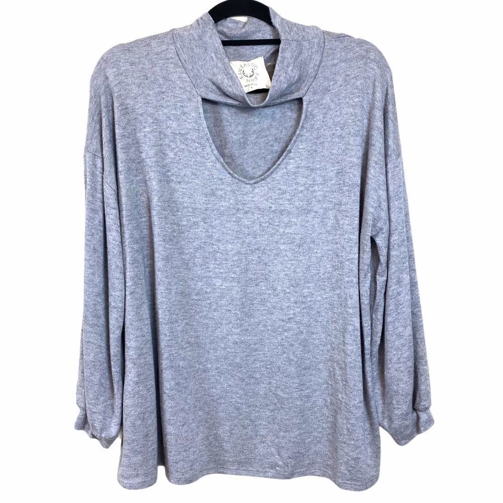 Fantastic Fawn Long Sleeve Grey Keyhole top